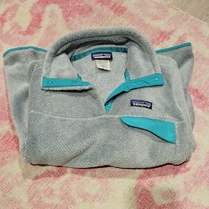 Patagonia Light Gray and Teal Snap-T Fleece